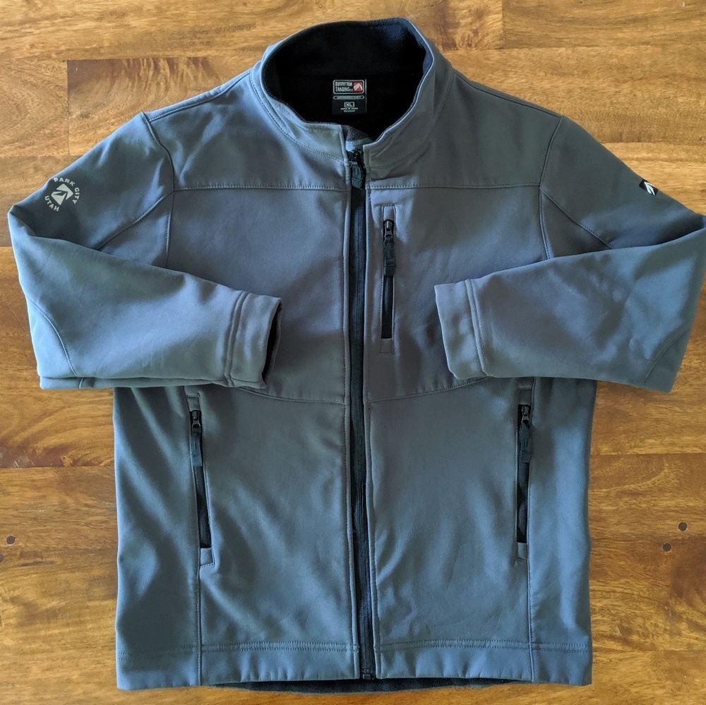 🌼 Outfitter Trading Co. Youth Soft Shell Ski Jacket
